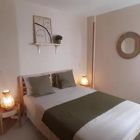 Centre Historique Apartment *